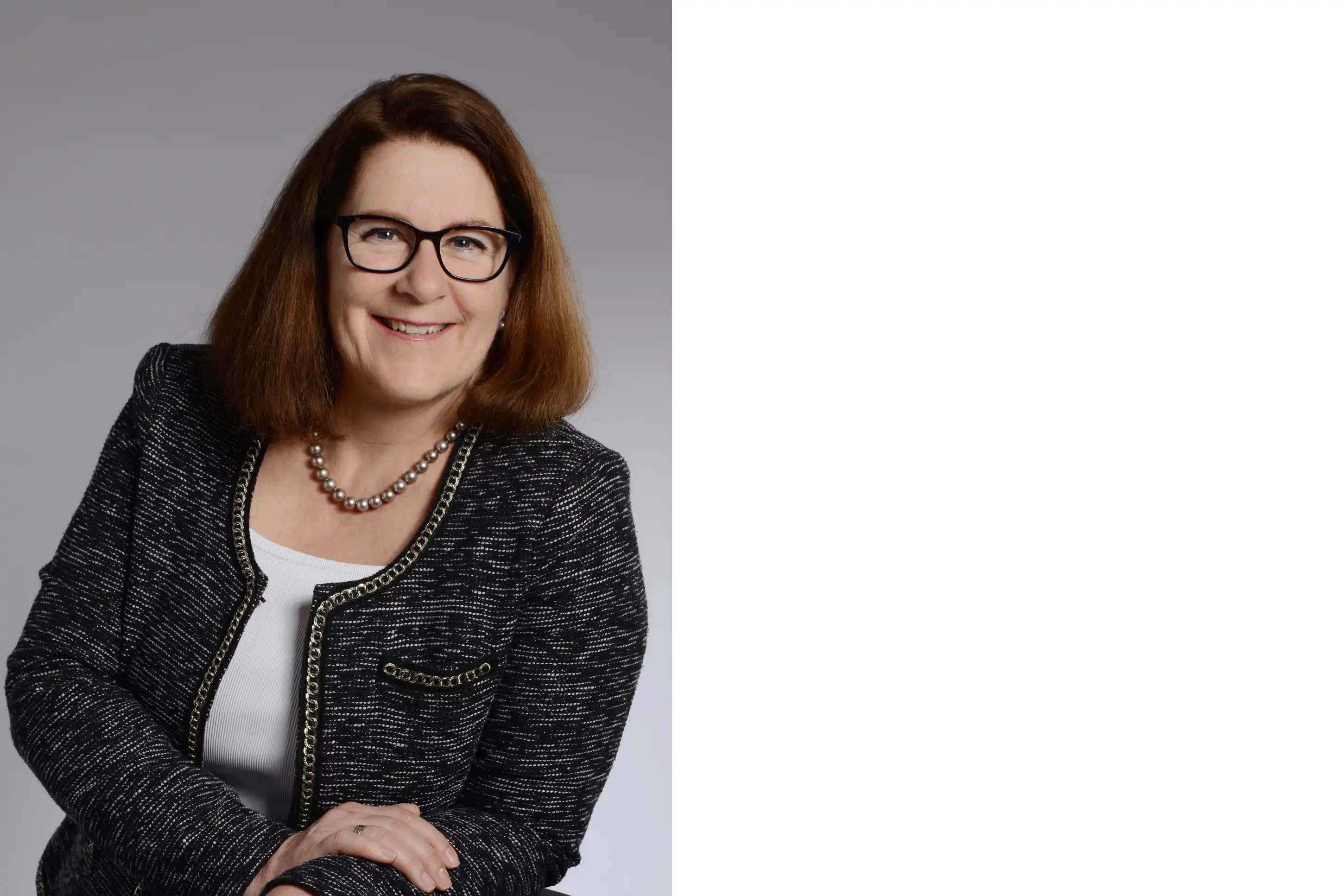 Sandra Hauser